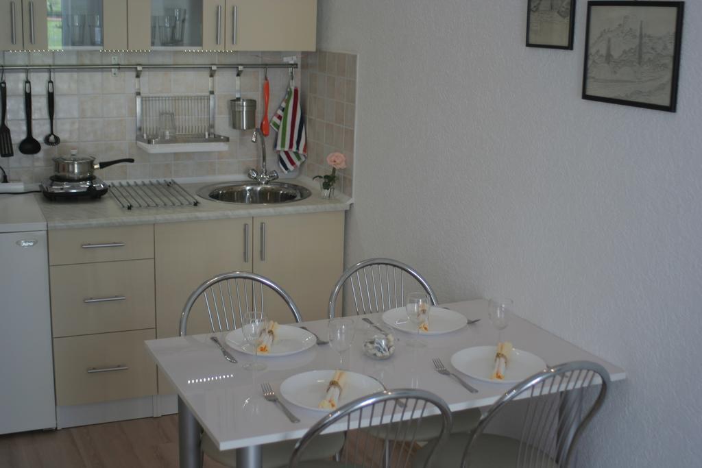 Apartment Elma Високо Екстериор снимка
